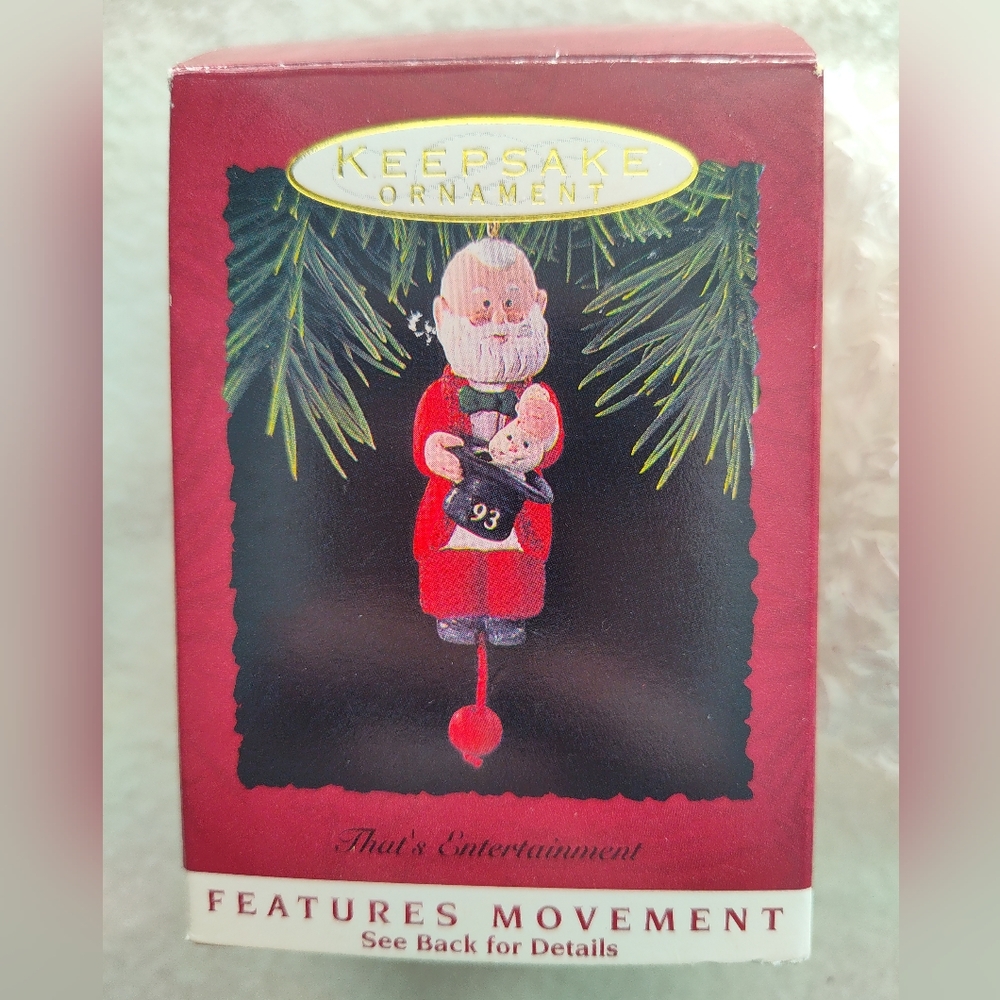 Hallmark Keepsake Ornament That's Entertainment Magician Santa Rabbit